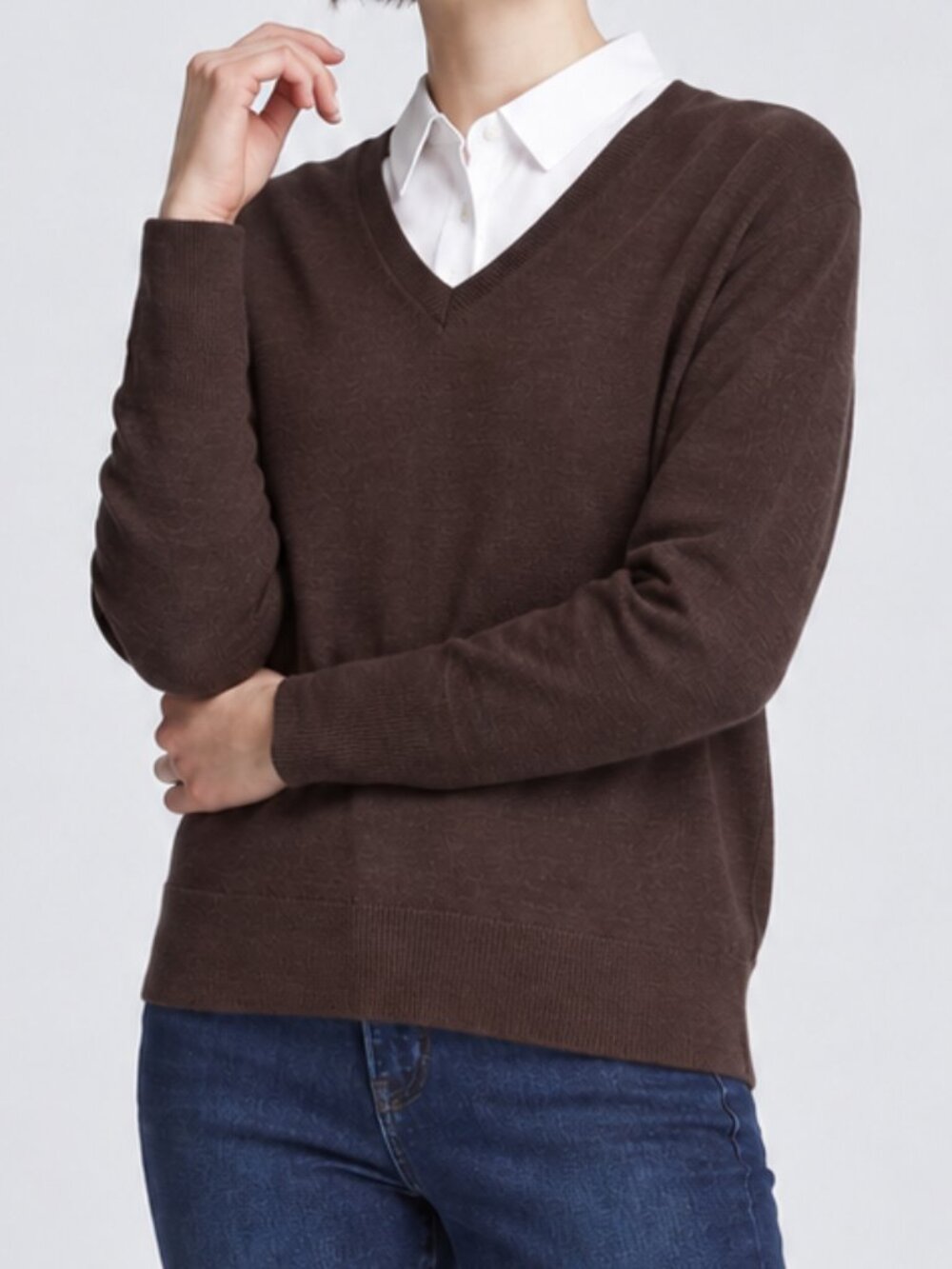 UNIQLO Extra Fine Merino V-Neck Long Sleeve Sweater